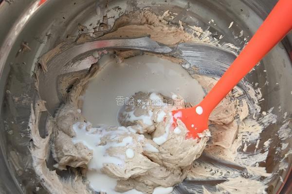 鲜奶油椰香杯子蛋糕的做法图解6