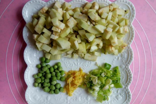 茄子肉丁打卤面的做法图解2