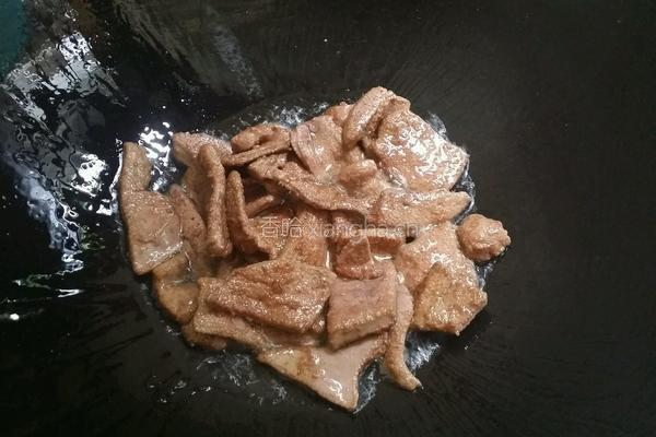 猪肝炒青椒的做法图解4