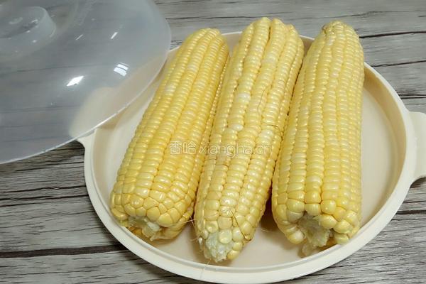 微波炉煮玉米的做法图解2