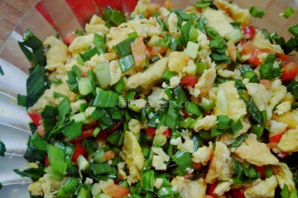 韭菜鲜虾馅饺子的做法图解5