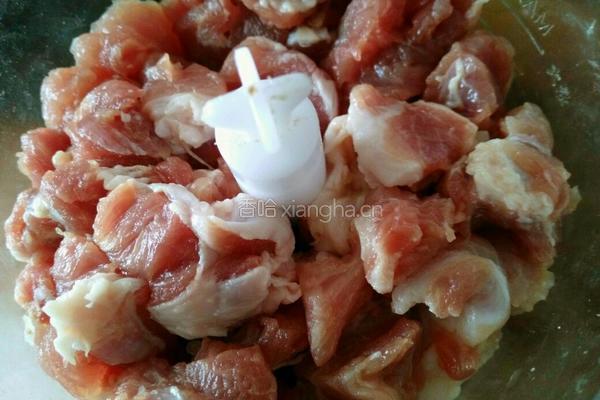 猪肉白菜饺子的做法图解3