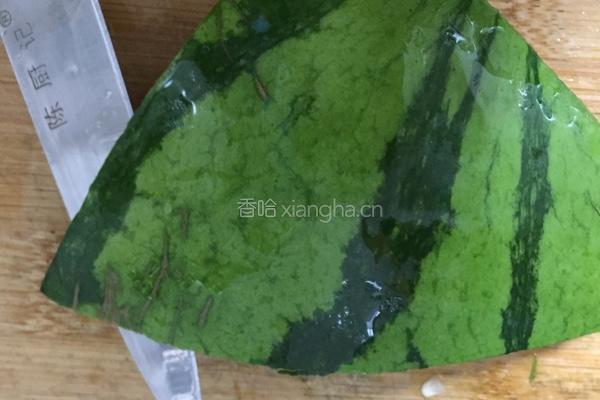 酸辣西瓜皮的做法图解2