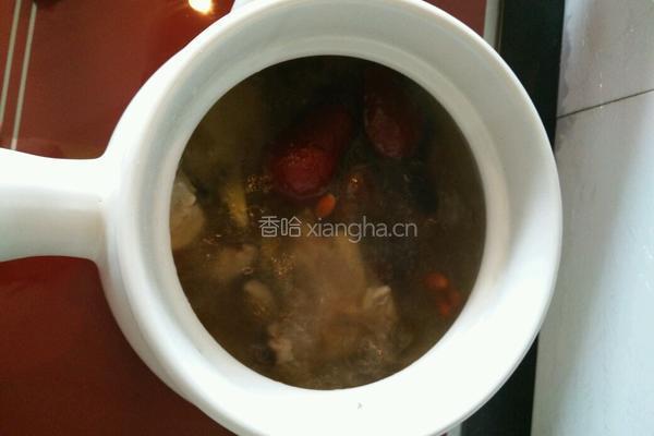 红枣香菇土鸡汤的做法图解5