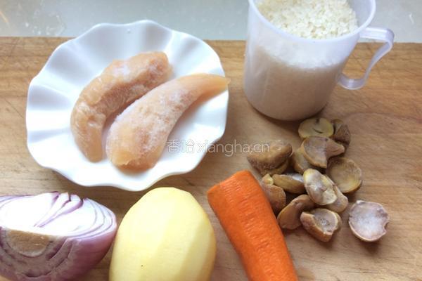 电饭煲焖饭的做法图解1