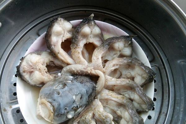 孔雀开屏鱼的做法图解5