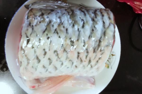 蒜瓣红烧鱼的做法图解2