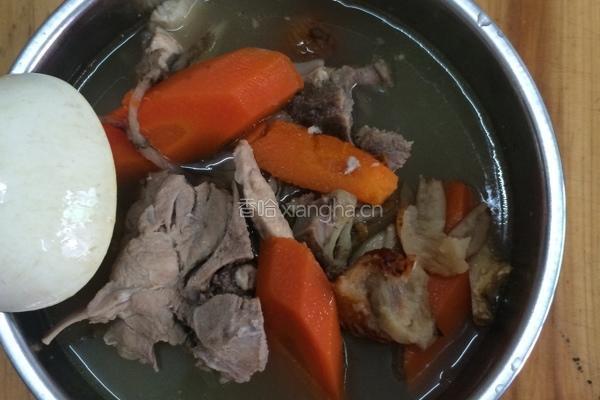 鱼腥草胡萝卜骨头汤的做法图解5