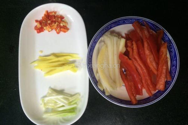 蒜苔炒肉片的做法图解1