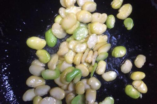 蚕豆鸡蛋汤的做法图解4