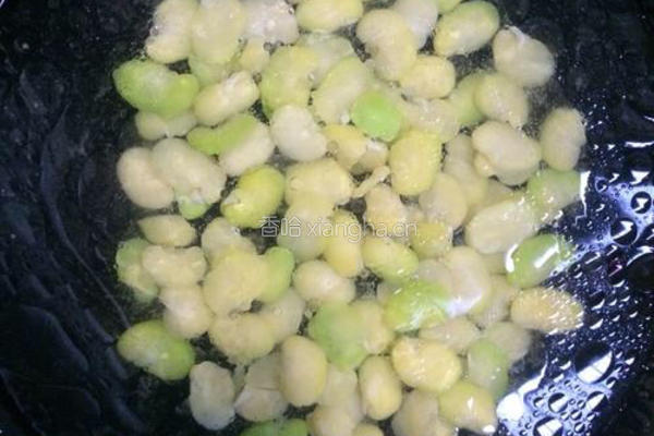 蚕豆鸡蛋汤的做法图解5