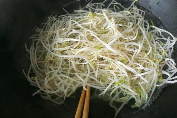 家常炒凉皮的做法图解2