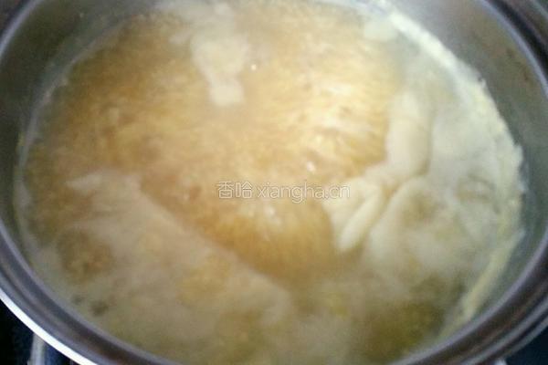 香蕉小米粥的做法图解4