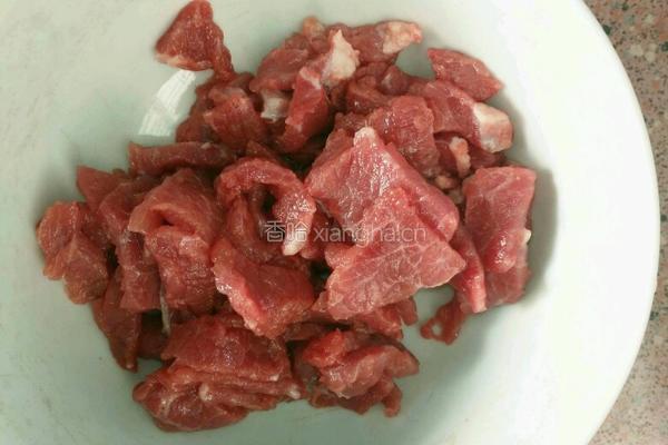 土豆丝炒肉的做法图解2