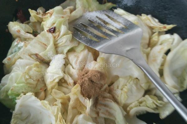 卷心菜炒粉的做法图解6