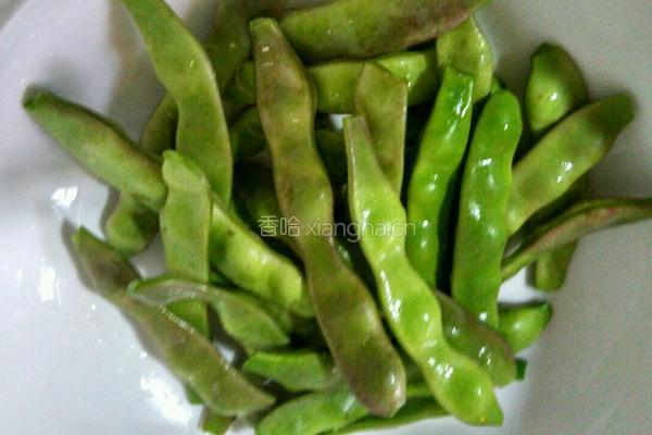 土豆炖五花肉豆角的做法图解2