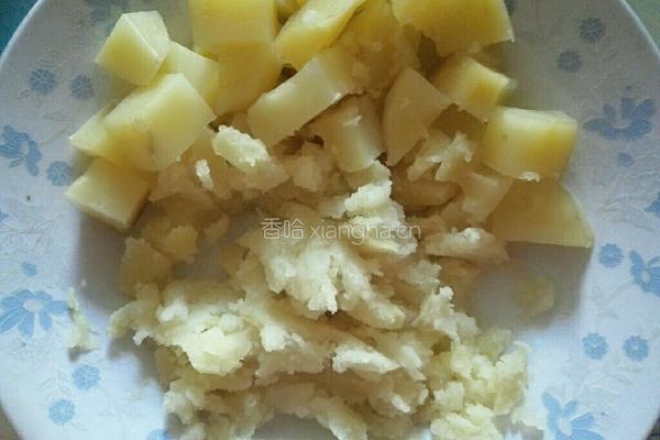 土豆泥芝麻团的做法图解3