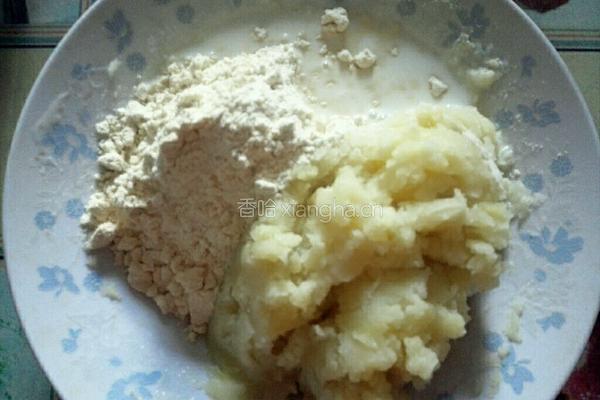 土豆泥芝麻团的做法图解4