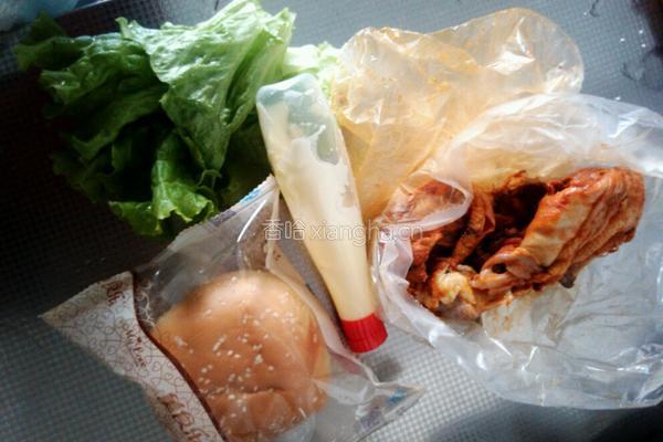奥尔良鸡腿堡的做法图解1