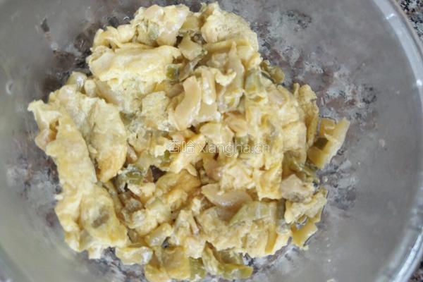 鸡蛋榨菜饼的做法图解5