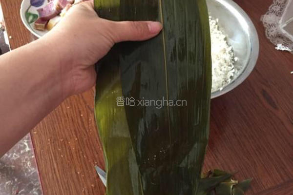 咸肉粽的做法图解2