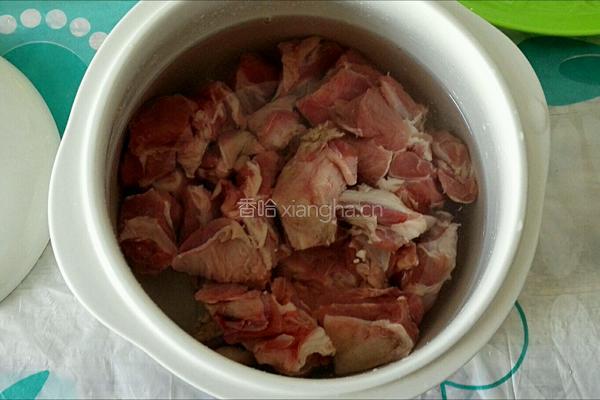山药羊肉煲的做法图解2