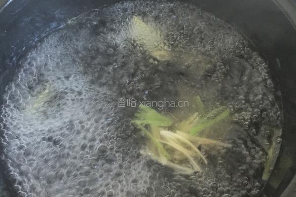 猪肝菠菜汤的做法图解5