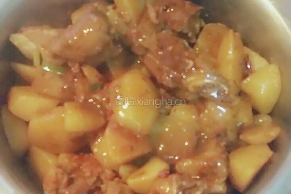 家常土豆炖排骨的做法图解6