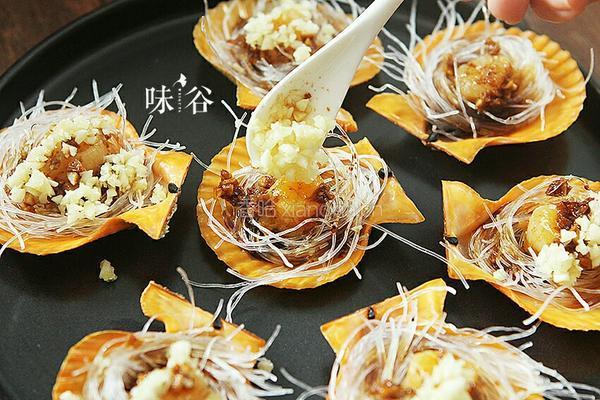 粉丝蒜蓉蒸扇贝的做法图解9