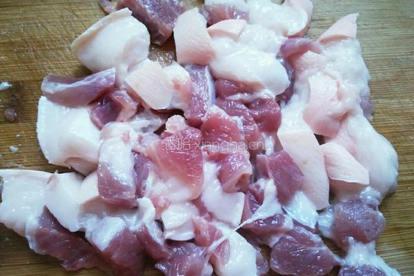 梅干菜红烧肉的做法图解3