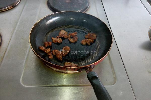 黄瓜木耳炒肉的做法图解3