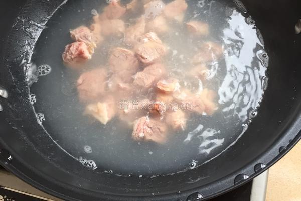 西红柿土豆烧牛肉的做法图解2