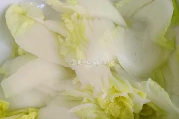 水煮白菜肉片的做法图解3