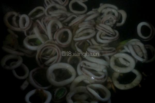 番茄鱿鱼圈的做法图解3