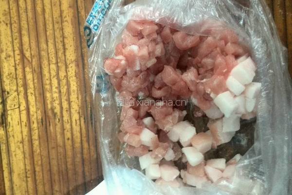 香菇白菜猪肉包的做法图解2