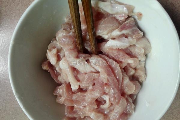 肉丝炒杏鲍菇的做法图解3