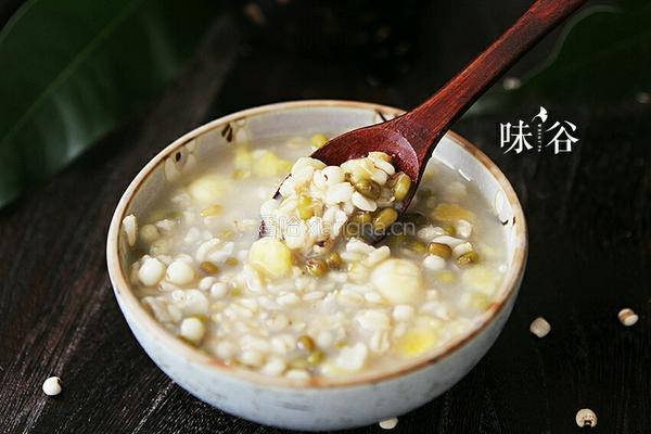 绿豆薏米粥的做法图解6