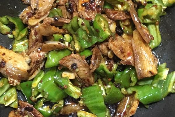 青椒洋葱回锅肉的做法图解6