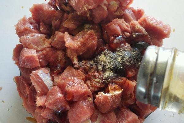 孜然牛肉粒的做法图解11