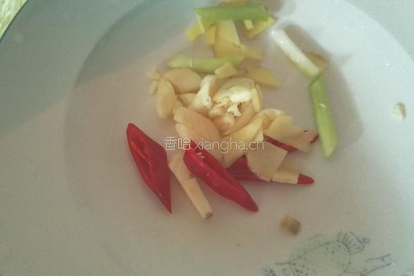 红烧萝卜的做法图解3