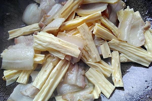 腐竹红烧肉的做法图解8