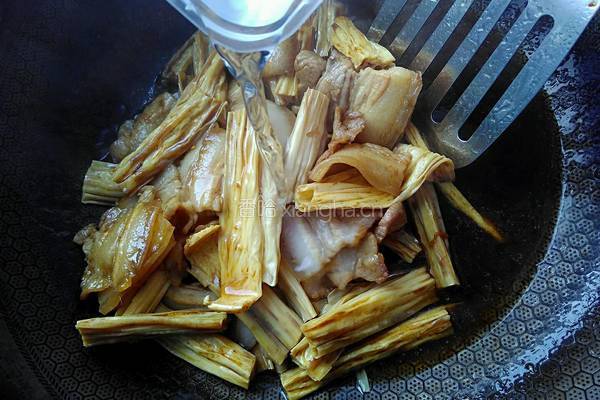 腐竹红烧肉的做法图解11