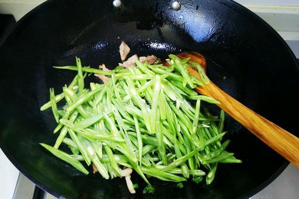 清炒芸豆丝的做法图解5