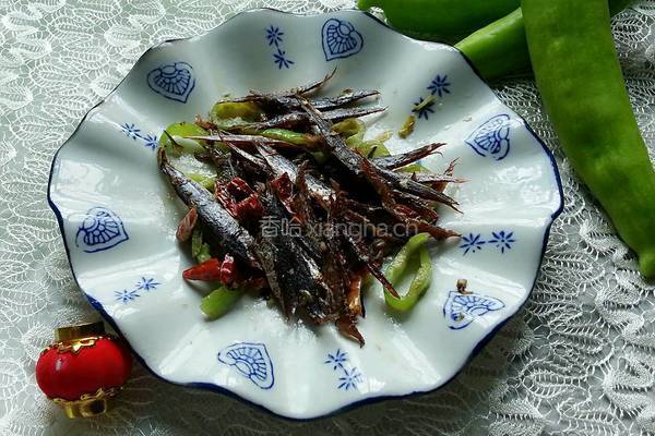 香辣小鱼干的做法图解7