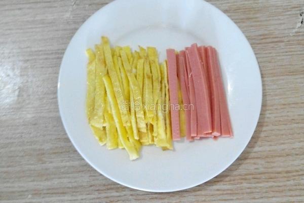 圆白菜炒饼的做法图解4