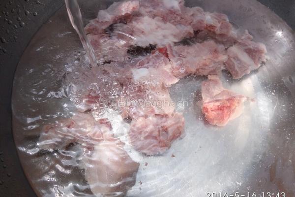 粤式清蒸排骨的做法图解2