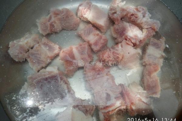 粤式清蒸排骨的做法图解3