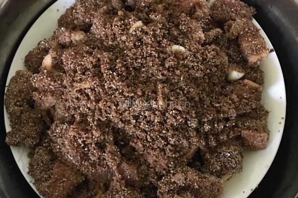 米粉蒸肉的做法图解2