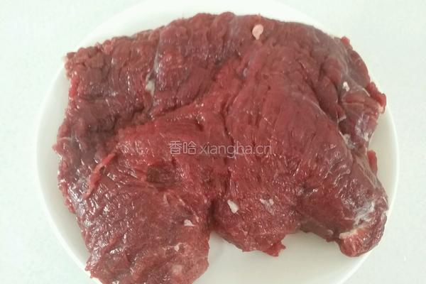 萝卜炖牛肉的做法图解1