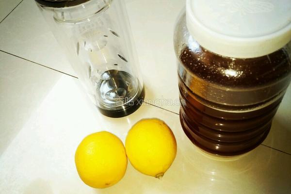 美白排毒柠檬蜜的做法图解1